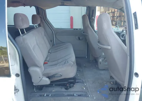 2002 Dodge Caravan Sport from USA, damaged, VIN 2B4GP44352R688220